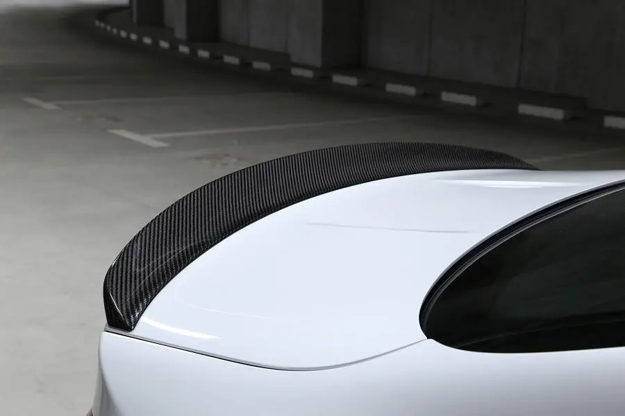 Carbon 3D-Design Style Trunk Lip Spoiler For Bmw M4 F82 1
